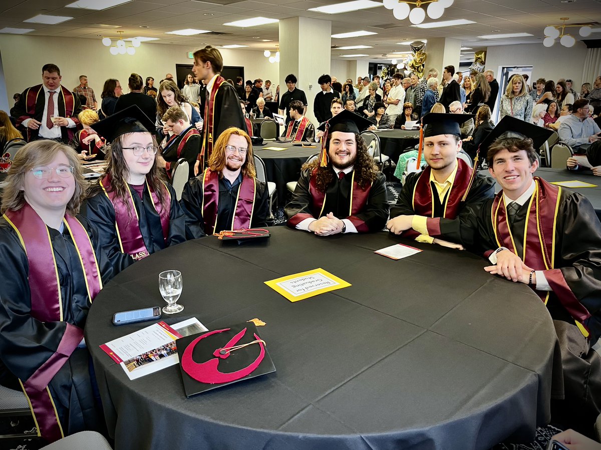 Last week, we celebrated the AEM Class of 2024. Read more and check out some great pics from the event! 
cse.umn.edu/aem/presenting…