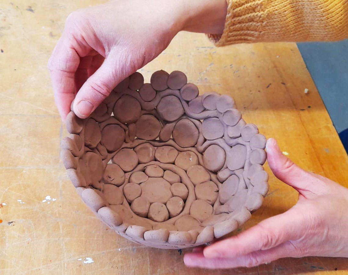 Embrace the therapeutic joy of clay and join us for a mindful and relaxing evening of pottery making. Let's create beautiful spiral bowls and unwind together 🌟 #Stockwell #Lambeth #Clapham Next Friday; 24th May 6.30 pm - 9 pm Book here: classbento.co.uk/w/fd4j