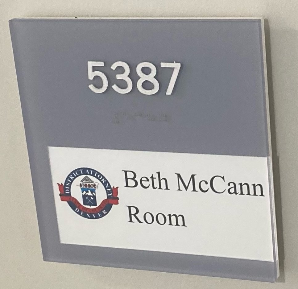 🤡 How about a #DenverInDecay laugh: Guess who named a conference room after herself? While STILL in office?! You'll find the @BethDAlady Room in the @DenverDAsOffice. We're told it may be only the second-biggest room, but it's certainly the BEST 😉 #copolitics