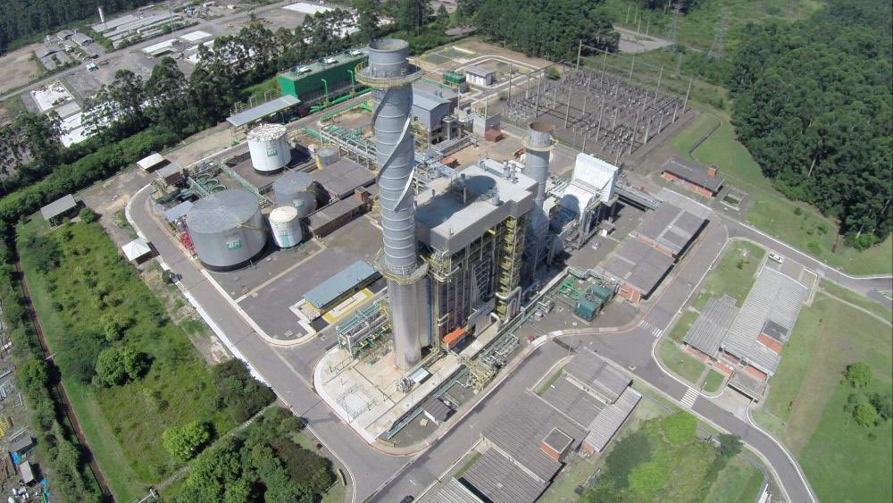 O papel da Petrobras na segurança do abastecimento de energia elétrica para o Rio Grande do Sul: 1. Devido à queda de linhas de transmissão com as enchentes, a UTE Canoas tem sido fundamental para segurança do abastecimento. 2. A capacidade do Gasbol no trecho sul não é