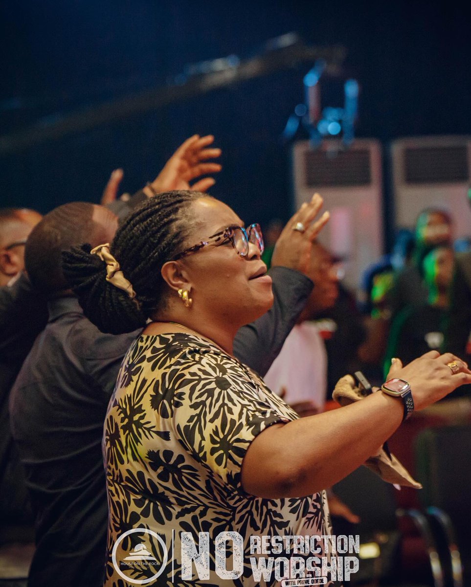 HOTRphc's tweet image. That moment with Minister Doris Francis at #NoRestrictionWorship with #PreyeOdede was incredible. 

Minister Doris has a special gift to lead people into deep worship and higher praise. It was a beautiful time of connection with God, and we cherish every moment of it.