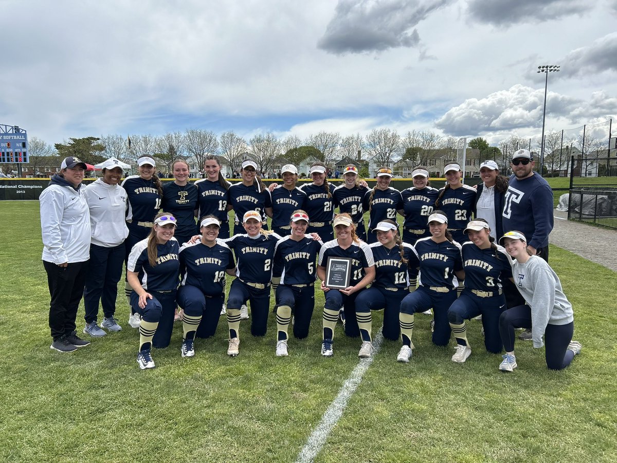 Team 40.

Ended the season with a first NESCAC Championship game appearance since 2007 & earned the most wins in a single season in program history (24).

Amongst all of the accolades achieved this season, we are so proud of how this group did it...TOGETHER!

#RollBants 🥎