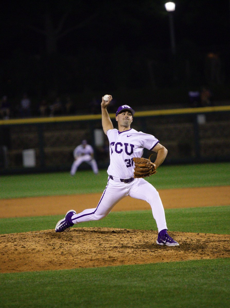 🥳 HBD <a href="/AndrewMosiello/">Andrew Mosiello</a> 

#FrogballUSA | #GoFrogs