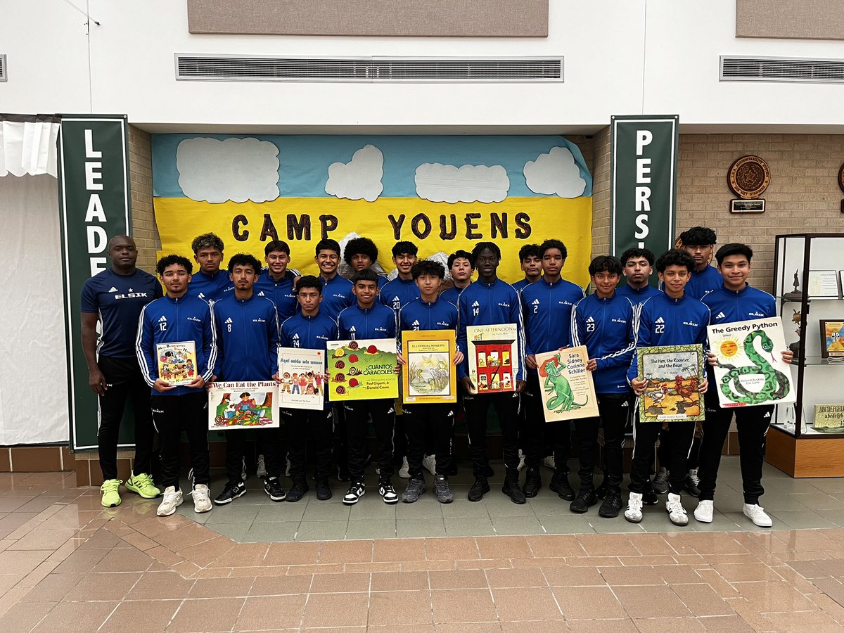 Thanks for Reading to our Kinder Gators 🐊 @ElsikSoccer #AliefProud @Alief_Libraries @youens_library Thanks Coach @1vincenzocox 🐊📚