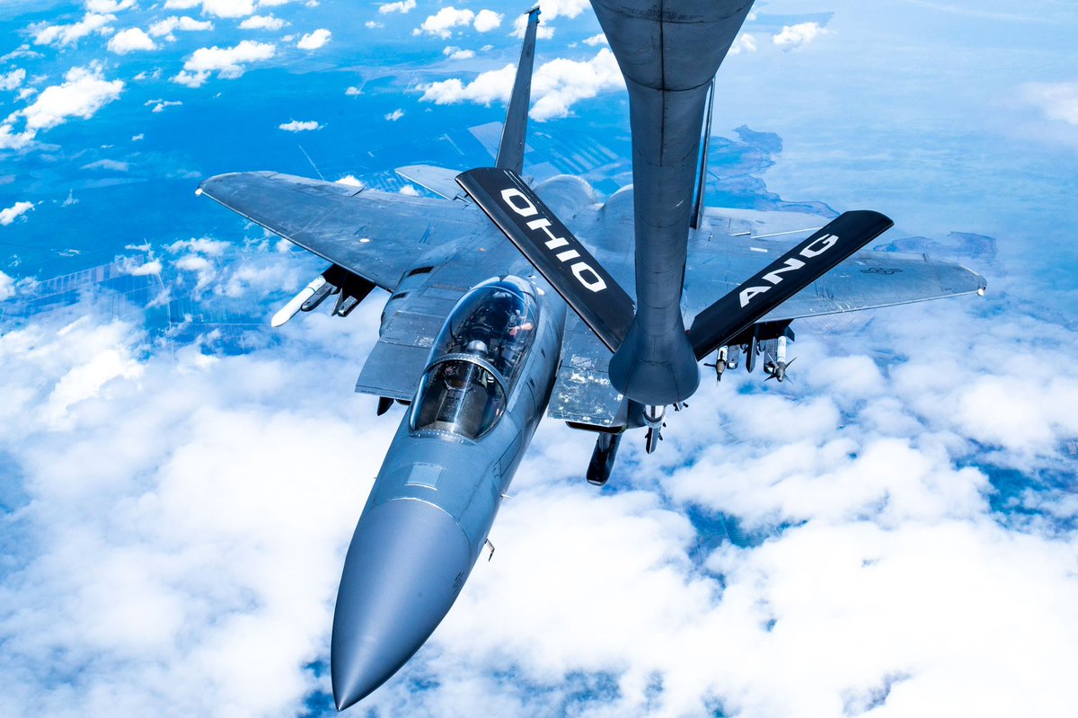 It’s #TankerTuesday!! 

The F-15E Strike Eagle is a dual-role fighter designed to perform air-to-air and air-to-ground missions. Our KC-135s make sure they get where they need to go anywhere, anytime😎