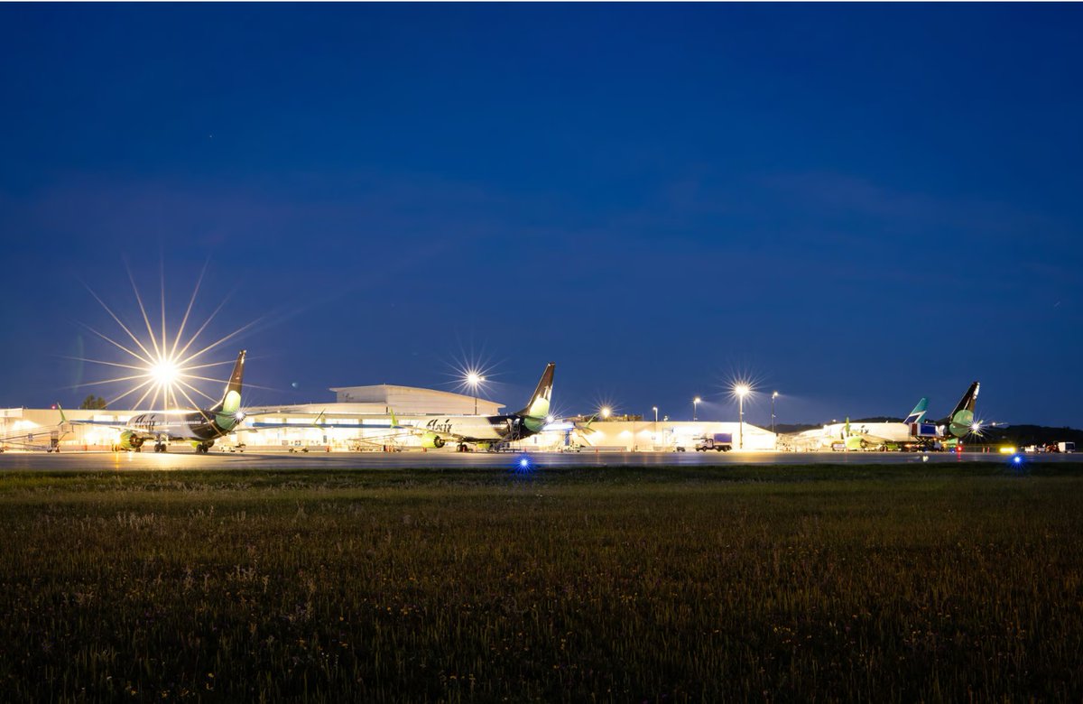 2023 was a big year at @FLYYKF: the debut of a new baggage system, vibrant public art, exciting new routes with @flairairlines & a fresh food & beverage provider! The best part? We're aiming for 1M passengers in 5 yrs! Check out our journey: row2023yearbook.ca