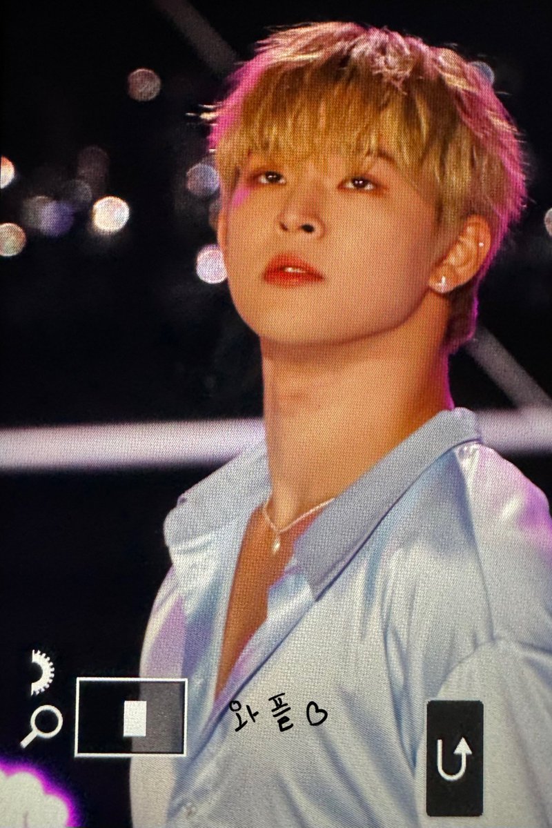 WAFFLE_726's tweet photo. 240514 열린음악회 pre.

골든리트리버✨

#이도 #LEEDO #원어스 #ONEUS https://t.co/ftW9lwpiIK