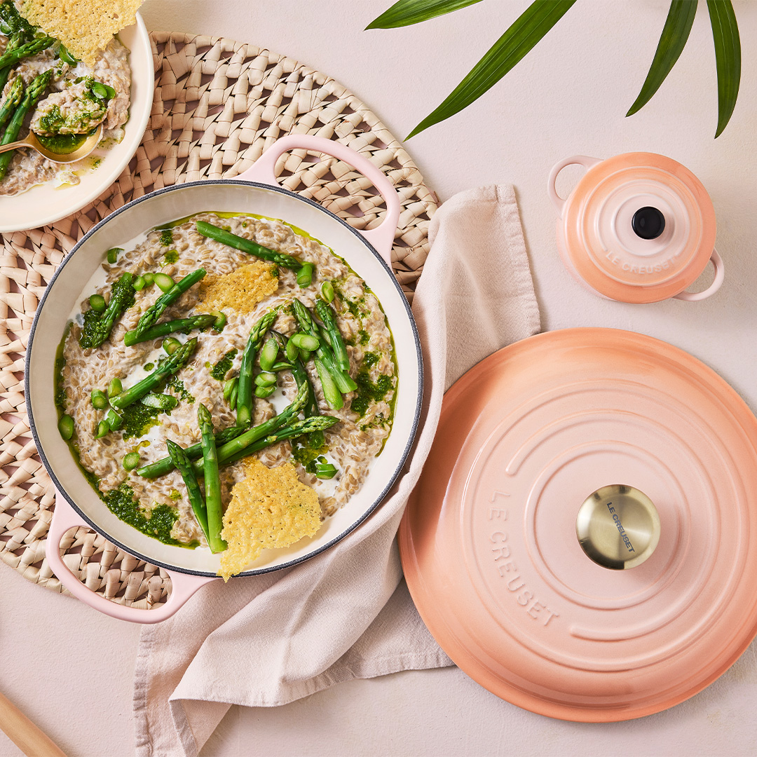 Served in Pêche, this Sunflower Seed Risotto with Pesto is a delightful starter for a jubilant party! View this rich, creamy recipe on our website; bit.ly/4beydEv