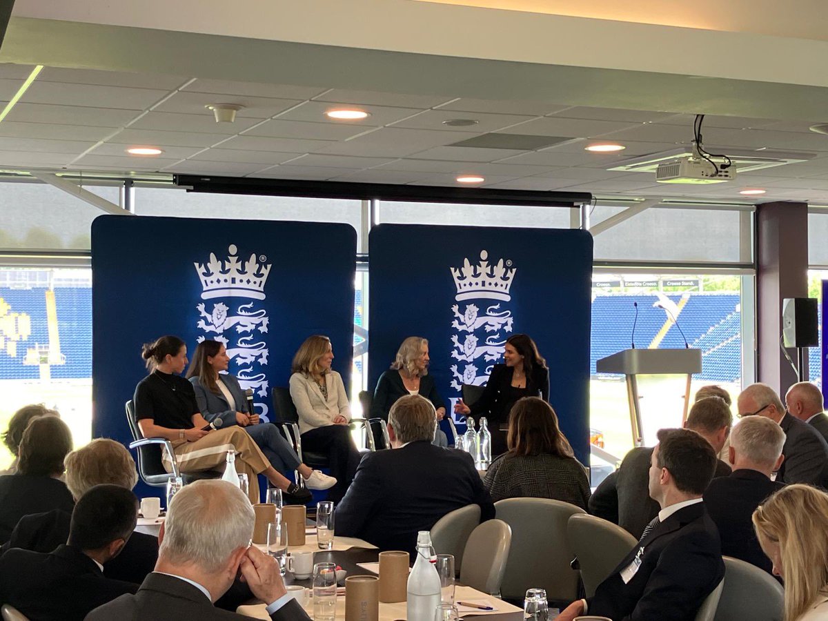 When a picture paints 1000 words… Headlining @ECB_cricket AGM today an all powerful all female panel discussing how the game can harness the rise of women’s cricket. From participation to professionalism, profile and profit. 💪🏏📺💰