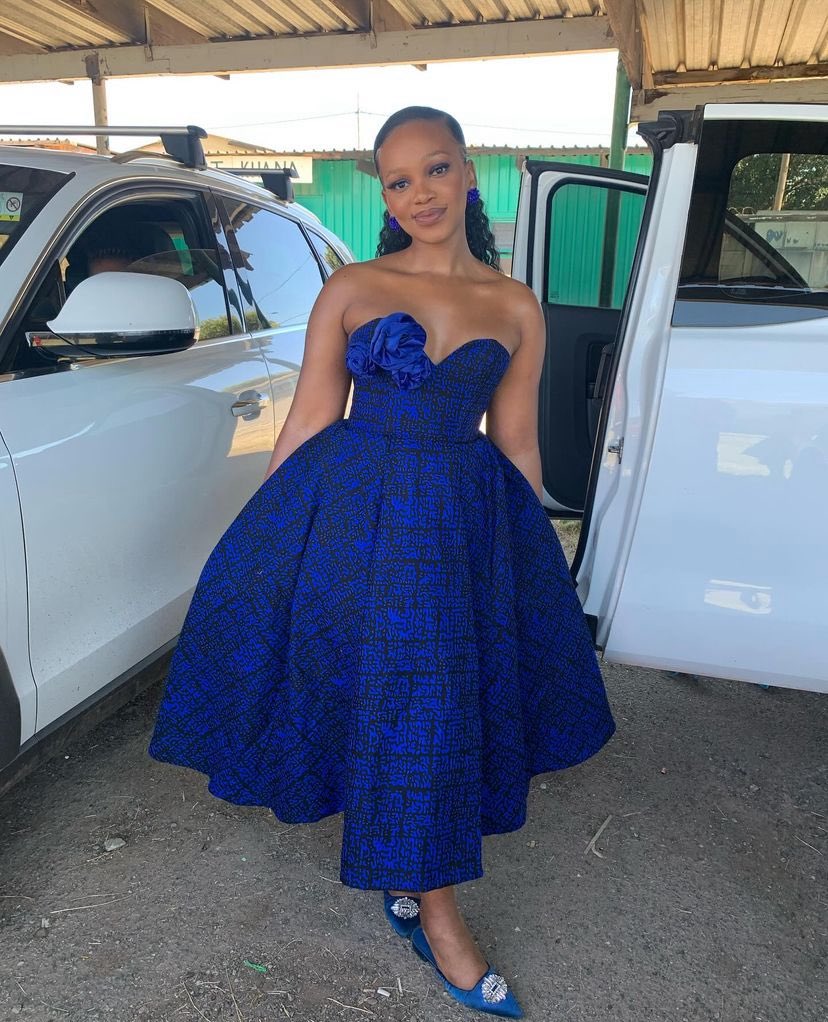 LaydeeThobz's tweet photo. I absolutely love love love love making dresses. The girlies always look amazing 

Insta: @/matiba_clothing https://t.co/MJqKnHvzmT
