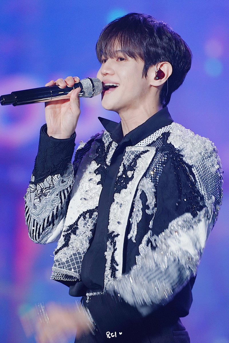 890704S2's tweet photo. 240510 LIGHTS GO ON AGAIN HQ #요섭 #양요섭

나에게 위로가 되고 힘이 되어 주는 존재💛 https://t.co/kZKO204itP
