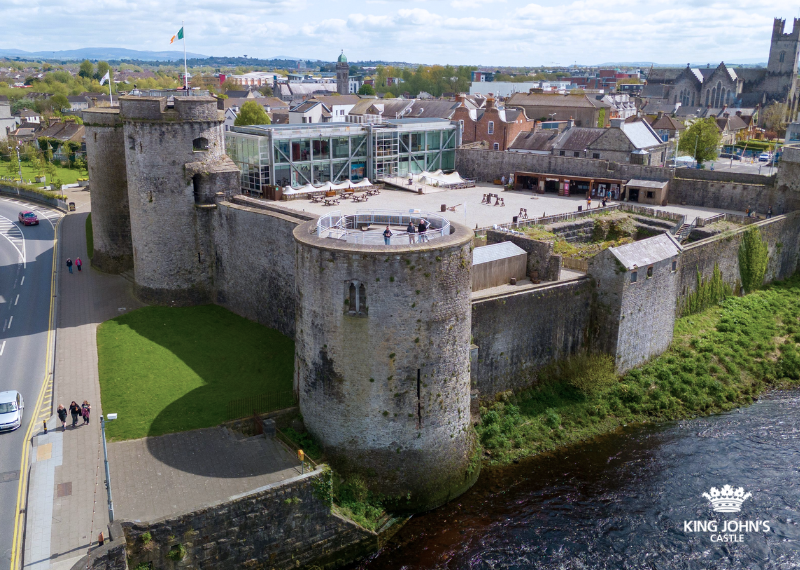 Discover the formidable 13th Century Norman fortress of King John's Castle, nestled along the picturesque banks of the River Shannon in the heart of Limerick City. 🏰 Open 9.30am - 6pm, seven days a week! ⚔️🛡️ #KingJohnsCastle #Limerick #StepInside #IrishCastles