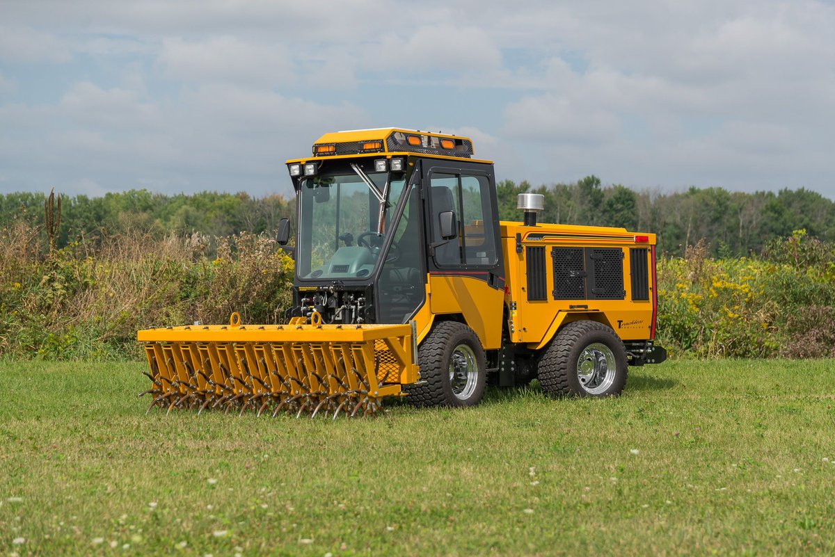 Breathe new life into your lawn with the Trackless Aerator!  This innovative attachment combats soil compaction, promoting healthy root growth and a lush, green space. 

TracklessVehicles.com

#TracklessVehicles #MunicipalTractor #Aeration #ONstorm #HamOnt #Brampton