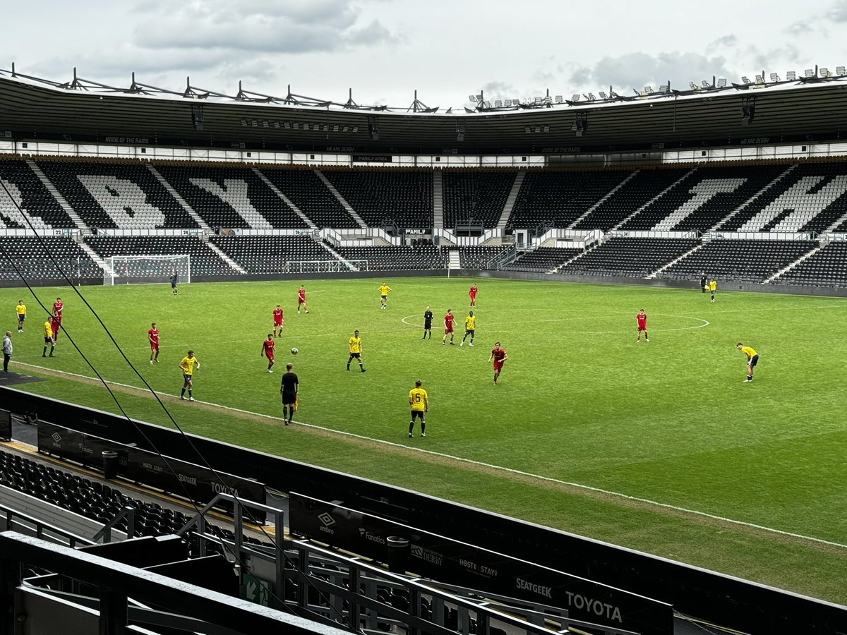 Unexpected but always great to see a  Liverpool team play. Cmon <a href="/FowlerAcademy9/">Robbie Fowler Academy</a>