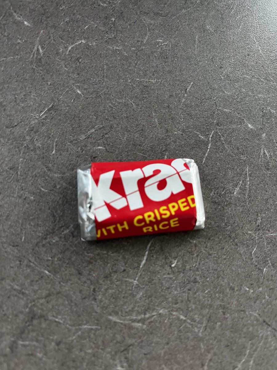 Brilliant weather delay observation by @RyanMyrehn. Have you ever see Hershey’s Krackel in anything other than fun size? And why is that? These things are delicious.
