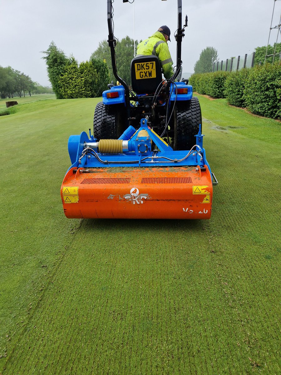 ChorleyGolfClub's tweet image. 14/5
Busy day on the course, utilising the scheduled maintainance days. 3 outside contractors in today. 
Big thank you to 
DANVIC verti-draining fairways. 
@BA_LTD Deep scarifying greens
@DiggerduncTPL doing some digger work for us.