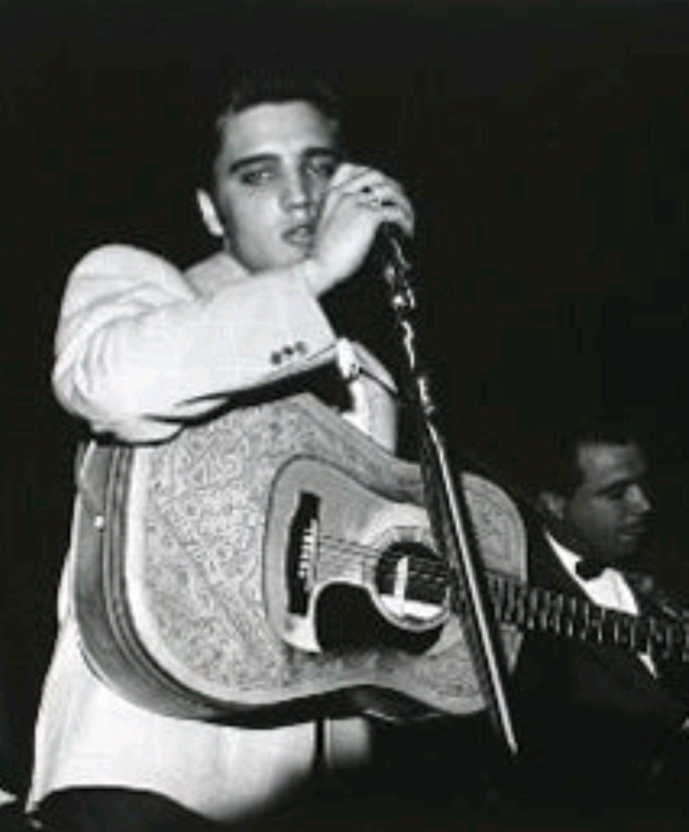 May 14 1956;
Elvis performed at the Mary E. Sawyer Auditorium, LaCrosse, Wisconsin at 7.00 & 9.30 p.m.The program were promoted as a 5-star variety show featuring Elvis, The Jordanaires, Irish tenor Frank Connors.
#ElvisPresley #ElvisHistory
