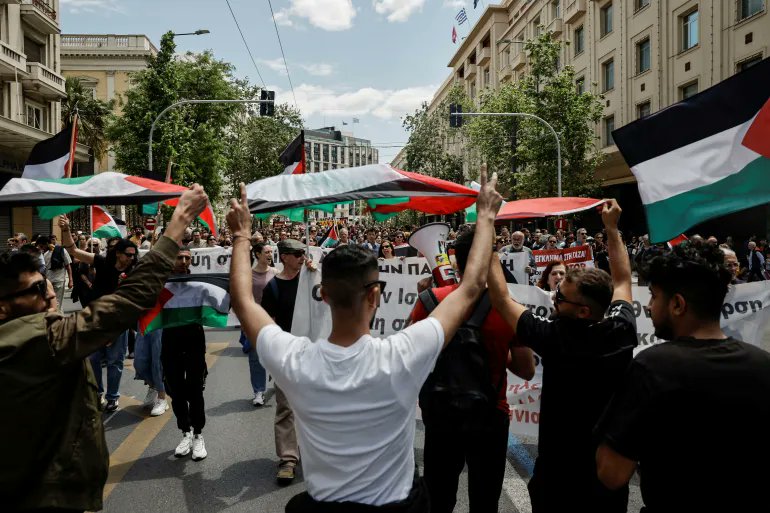 Massive protests erupted in Athens, condemning Israeli genocide in Gaza. Demonstrators gathered outside the Egyptian embassy and held a sit-in protest at the University of Athens. #GazaGenocide