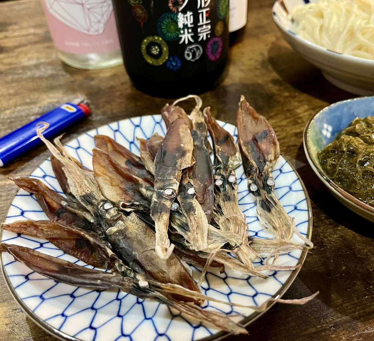 ifuwaku1's tweet image. バババン晩酌!
#ちち飯 #晩酌
浜浦水産のホタルイカ素干し
想像と違って …
まったく違うベクトルに美味いやん!!✨
硬いと思うやん?
味濃いと思うやん?
口当たりソフトだし塩味も塩梅抜群だし内臓感めっちゃあるし、噛んでる途中の海の香りの芳醇さ半端ねぇ …
これは堪らねぇよリピートだわ