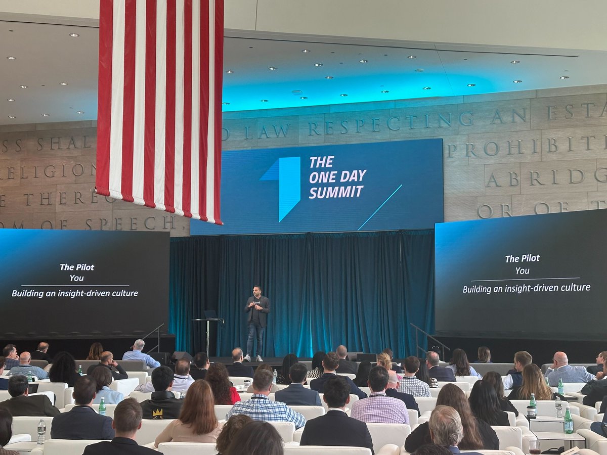CEO & Co-founder @ArifNathooMD kicks off The One Day Summit with a discussion about data - arguing that the #futureofhealthcare is based on a foundation of #highfidelity #patientcentric insights. #KomodoSummit