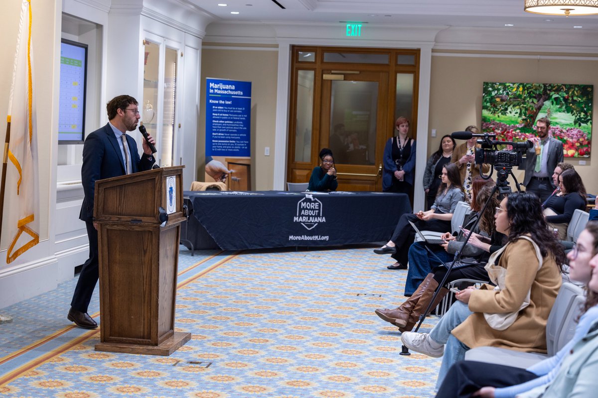 Commissioners and staff joined Joint Committee on Cannabis Policy Co-Chairs @RepDanDonahue and @AdamGomezMA for the 2nd annual “State of Cannabis” briefing. Thank you to everyone who attended to learn more about how MA is regulating a safe, equitable, and effective marketplace.
