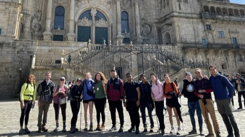 Over spring break, students completed a “life-changing” study abroad trip by walking 78 miles of El Camino de Santiago de Compostela in Spain to learn the historical, cultural and personal importance of pilgrimage: sllc.umd.edu/news/life-chan…