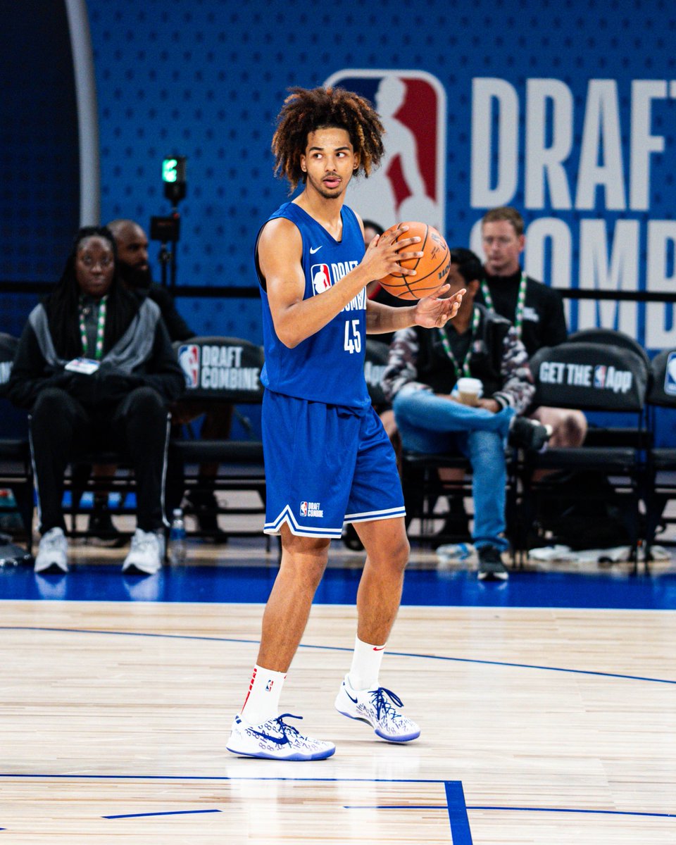 After spending a season in the NBL, Trentyn Flowers had a really nice day testing day at the NBA Combine. Per @NoCeilingsNBA: 6’6.5” (without shoes) 201.4lbs 6’8.25” wingspan 42.0 inch vert (tied 1st) He will be participating in the Combine scrimmages today as well.