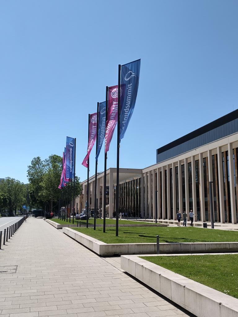Just again 3 days of #Microsoft365 stuff at the #Collabsummit #Wiesbieden <a href="/MKnoppert/">Maurits Knoppert</a>