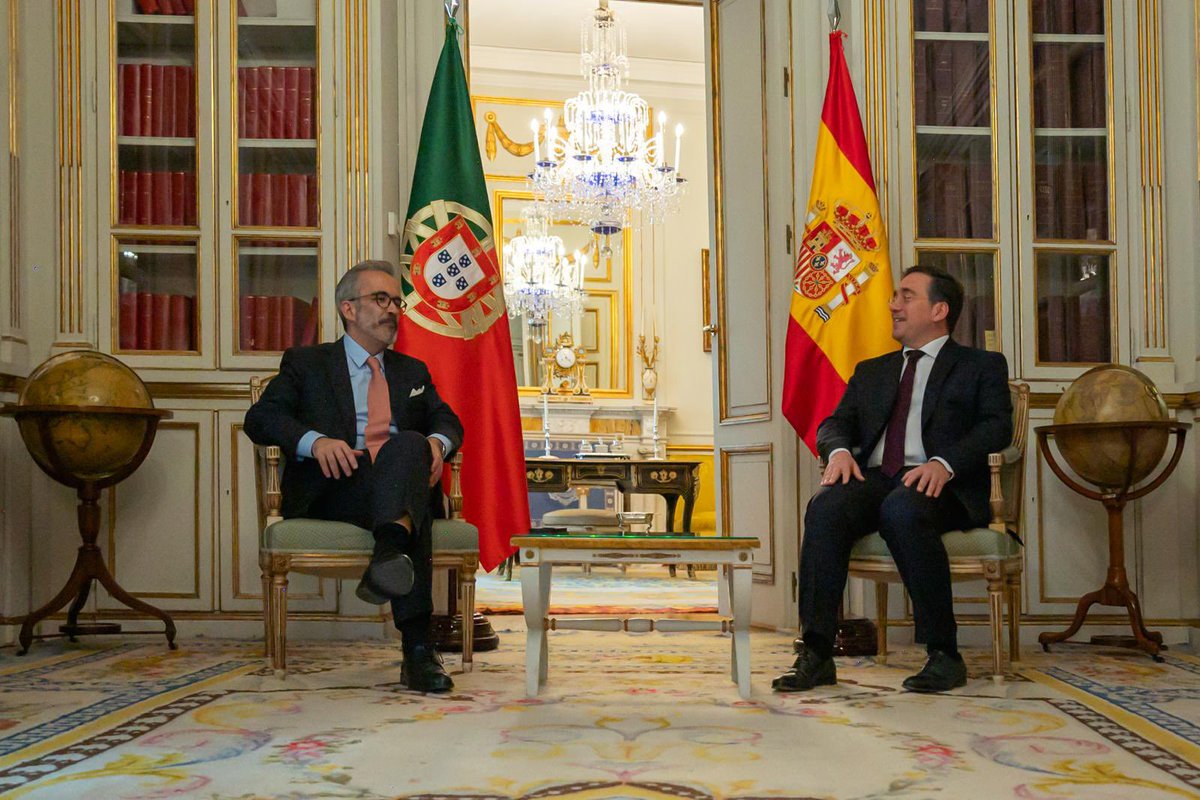Recibo en Madrid a mi nuevo homólogo de Portugal, @PauloRangel_pt. Hemos abordado nuestras excelentes relaciones bilaterales y avanzado en la preparación de la próxima cumbre Hipano-portuguesa. También hemos repasado la agenda UE y tratado la situación en Ucrania y Gaza.
