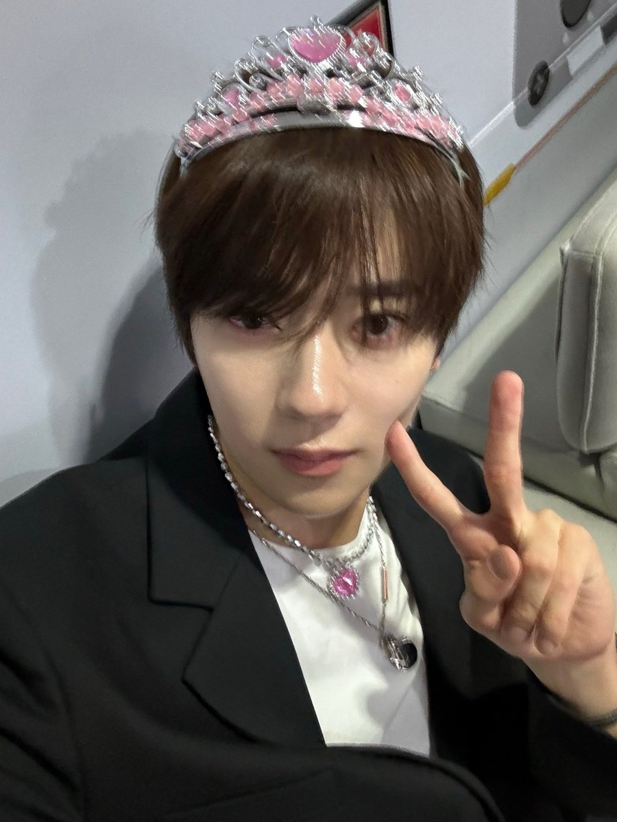 OmegaX_members's tweet image. [#OX]
 
Happy B-DAY!!
포애기들 오늘 함께해 줘서 고마워요🤍🤍🤍

#OMEGA_X #오메가엑스 
#예찬 #YECHAN