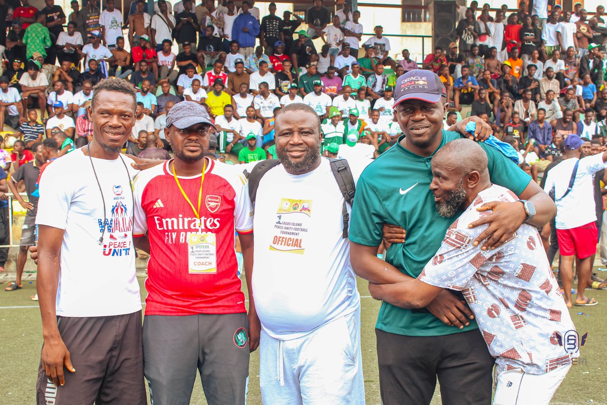 Months ago, the Lagos Island community came together to organize their own football tournament for the purpose of strengthening bonds among different communities within Lagos Island. We recorded over 2,000 people who came together to cheer their own ADUGBO on...
#communitysport