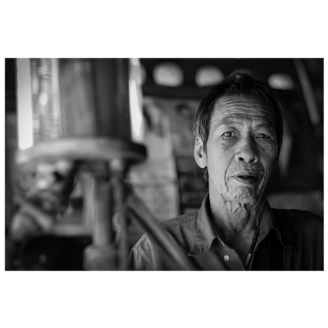 ‘The Gas Man’
(Ombré Series) DSLR Image
Wiang Kum Kam, Chiang Mai,Thailand. 2012
....
#fineartphotography #ombré #bnwphotography #blackandwhitephotography #streetphotography #bwphoto #bwphotography #noiretblancphotographie
