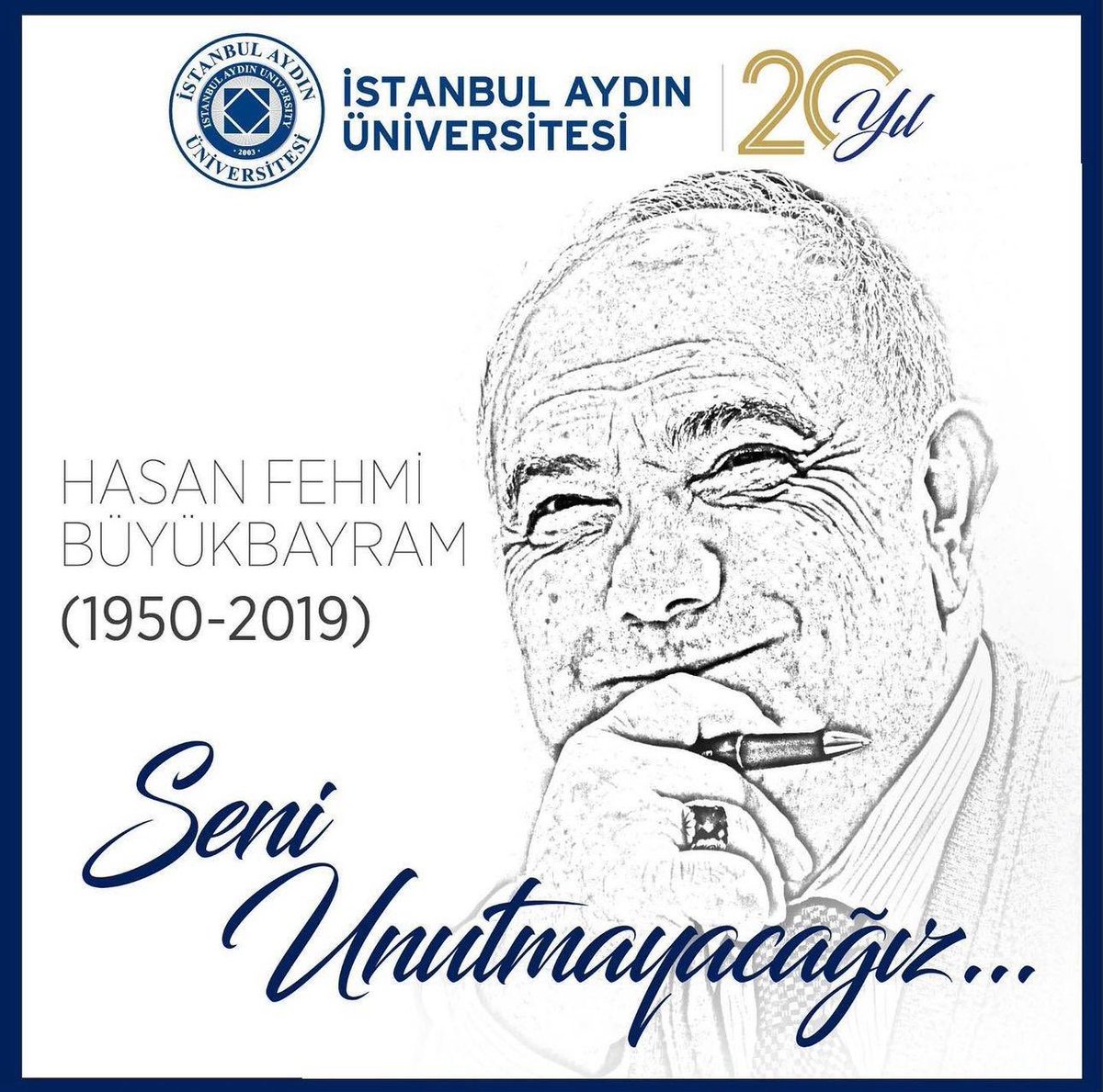 2006-2019 yılları arasında üniversitemiz Genel Sekreterlik görevini yürüten ve 2019 yılında aramızdan ayrılan Emekli Tuğgeneral Hasan Fehmi Büyükbayram. 
Sizi unutmadık, unutmayacağız.