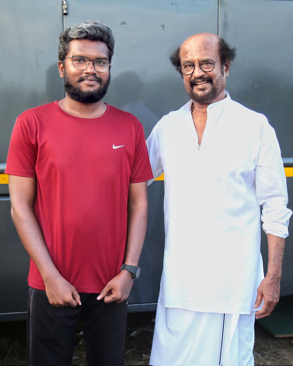 100+ days, countless memories, and a pic with the legend himself! Still buzzing from this #Vettaiyan experience as a behind-the-scenes videographer! / (Making Video) #Rajinikanth sir