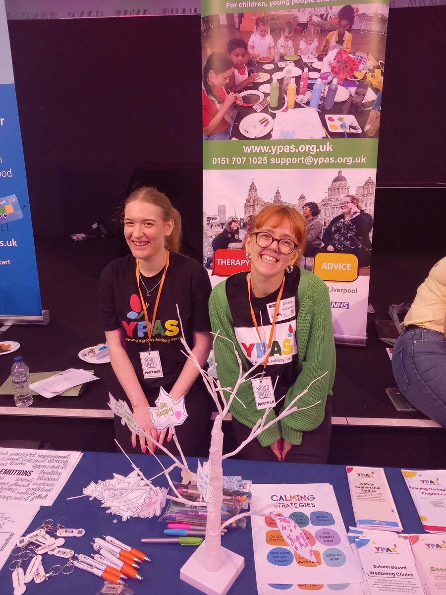 👋 Say hello to Marilla and Laura, our Wellbeing Team Lead and Parenting Practitioner! They had a fantastic time connecting with fellow service providers and engaging with families at today's Family Hub event at the Front Line Centre. 👏