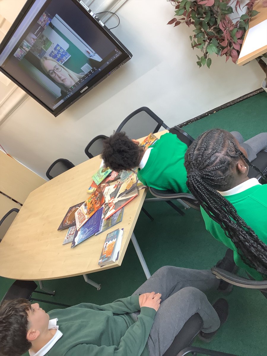 Our #Reading Champions have been working hard to sift through the entries for the @CarnegieMedals Illustrator Book Awards, taking recommendations from Y5 and Y6 pupils who have also read the books! 📚 Which #illustrator would you choose? yotocarnegies.co.uk/writing-shortl…