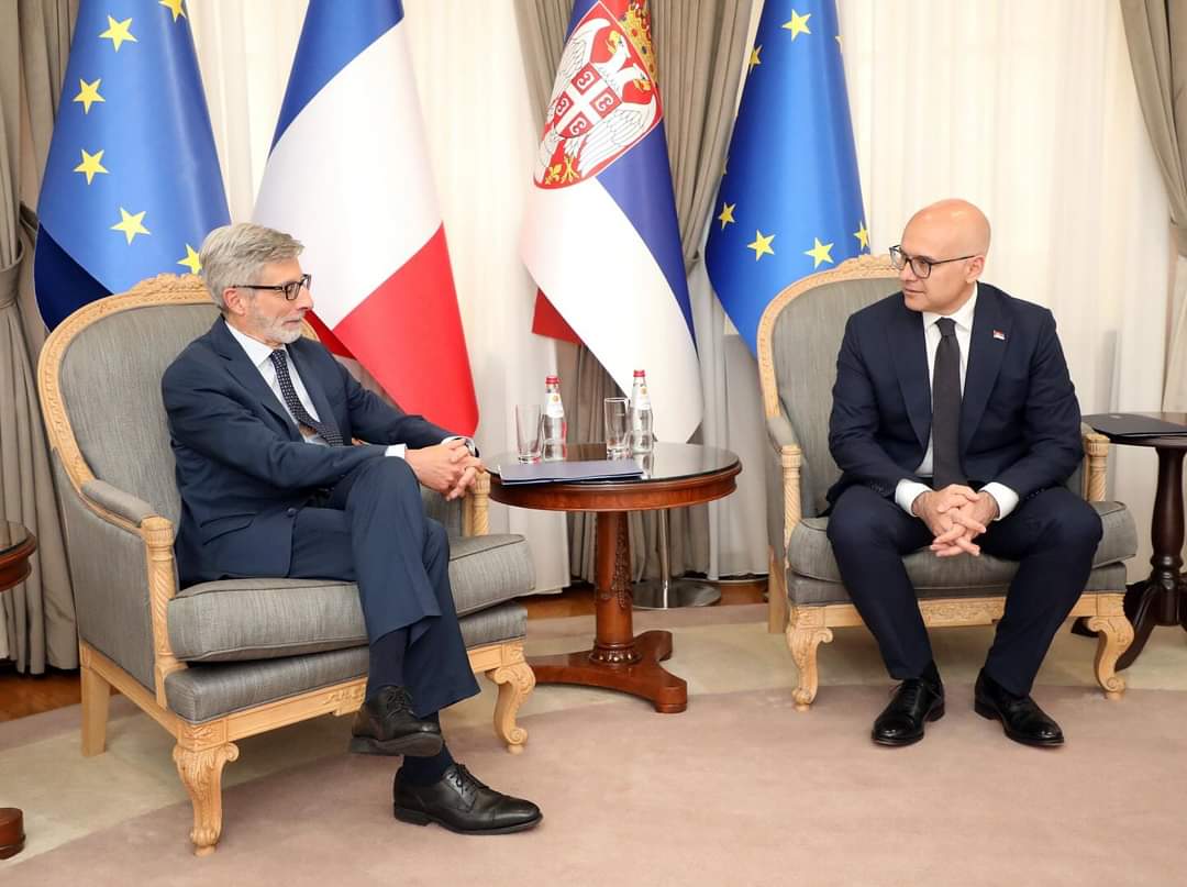 Састао сам се данас са амбасадором Француске у Републици Србији господином Пјером Кошаром. #milosvucevic #srbija🇷🇸 #francuska #vladasrbije