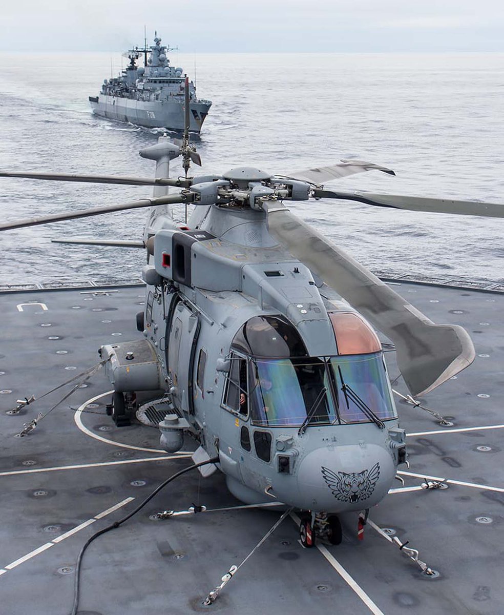 A Merlin Helicopter Force flight from 814 Naval Air Squadron #814NAS has just returned to RNAS Culdrose after submarine hunting in the north Atlantic with our @NATO allies on Exercise #dynamicmongoose24 - read the story here royalnavy.mod.uk/news-and-lates…
