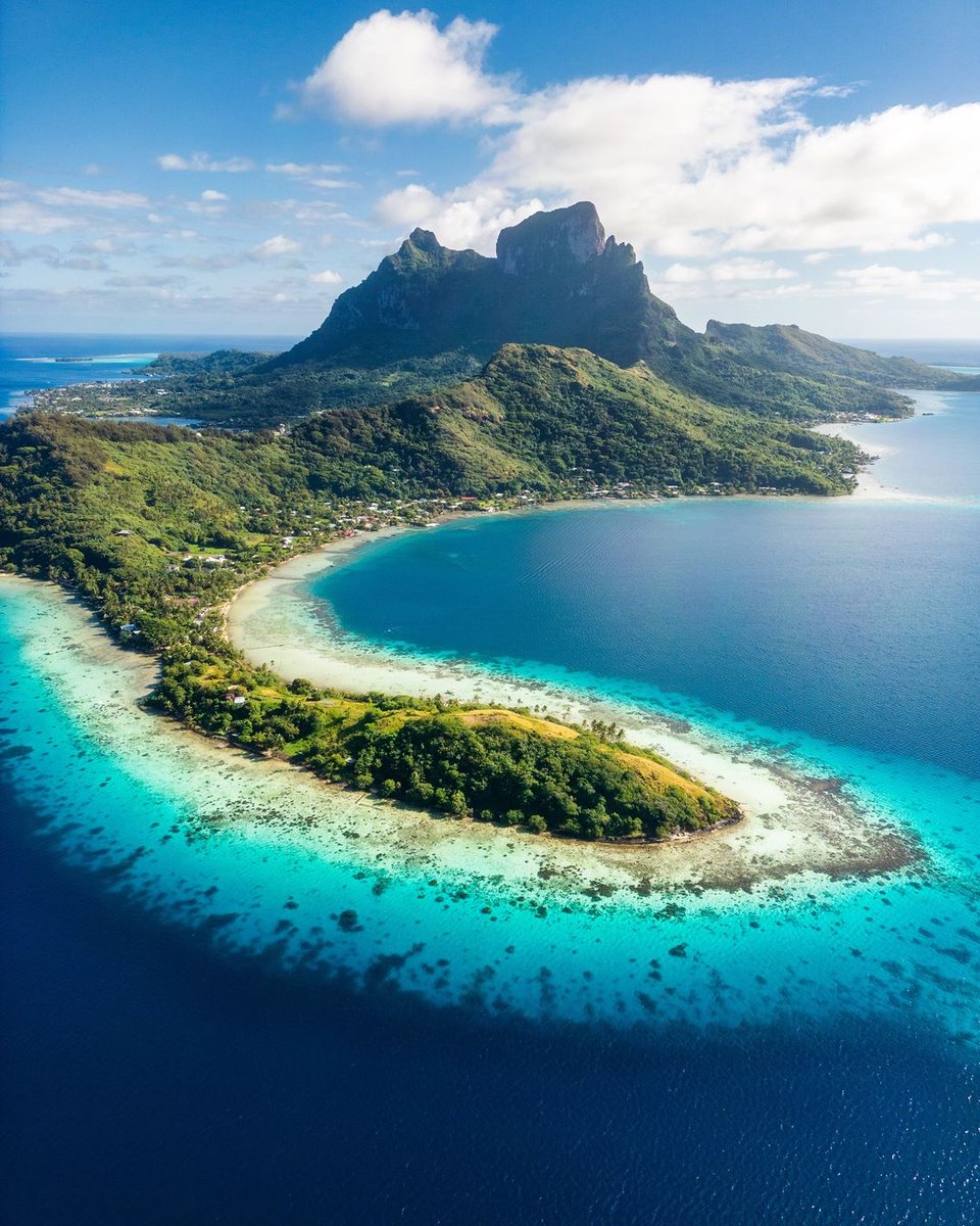 There's a magic to #BoraBora, where crystal-clear waters and emerald landscapes create the ultimate tropical escape. From snorkelling with exotic fish to jet skiing around the iconic Mount Otemanu, there are many ways to enjoy the island.   #ThisIsLiving  
📷 : @ adrianserwin