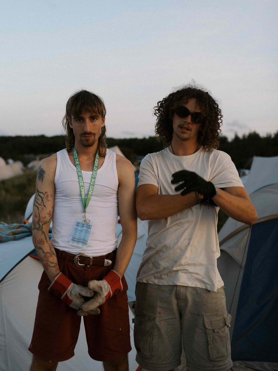 Door een overweldigend aantal aanmeldingen van vrijwilligers voor Into The Great Wide Open 2024 is besloten om het inschrijfformulier eerder te sluiten. Aanmelden kan nog tot vrijdag 17 mei 17:00 uur.