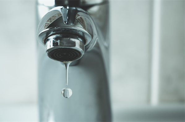 👋 It’s Water Saving Week! 🚰 Did you know that the average person in Scotland uses around 165 litres of water every day❓❗️ 💧💧You can help by fixing leaks around your home. Leaky taps can waste thousands of litres of water over the course of the year! 🚰 Find out more here