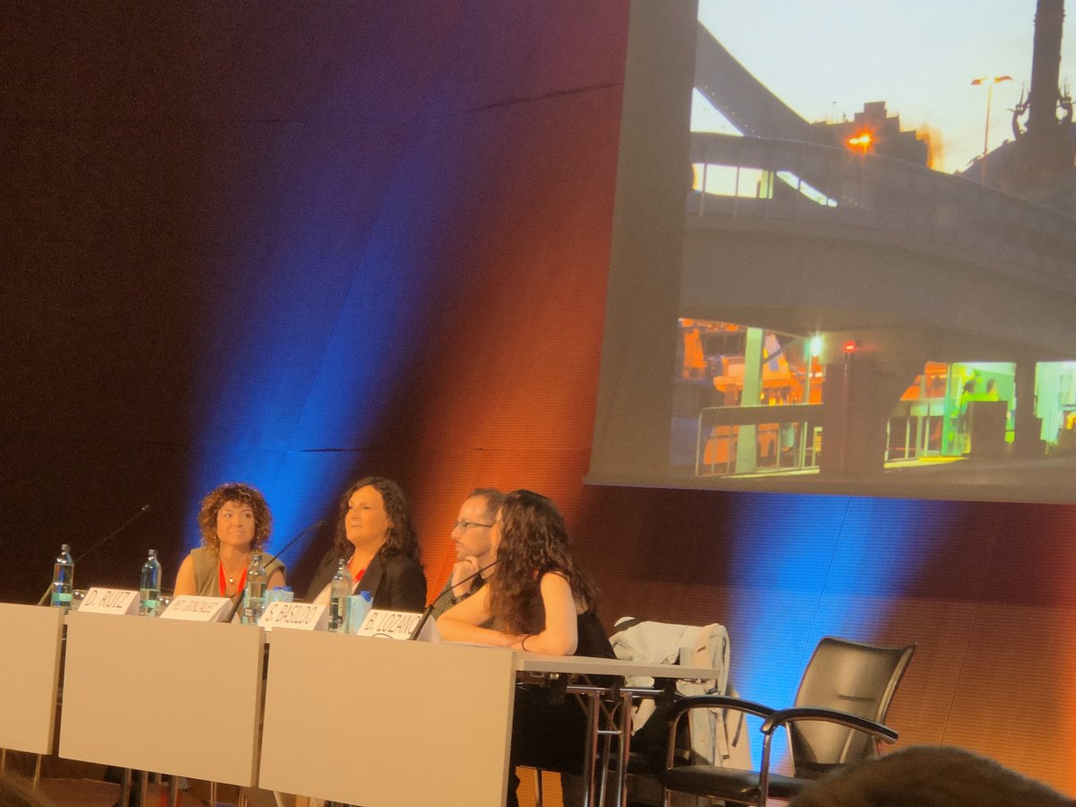 <a href="/seeiucoficial/">SEEIUC</a> <a href="/semicyuc/">SEMICYUC</a> <a href="/ONT_esp/">Organización Nacional de Trasplantes</a> Siguiente mesa Terapia asistida con perros en la UCI con Desireé Ruiz, Beatriz Lozano y Sergio Basildo