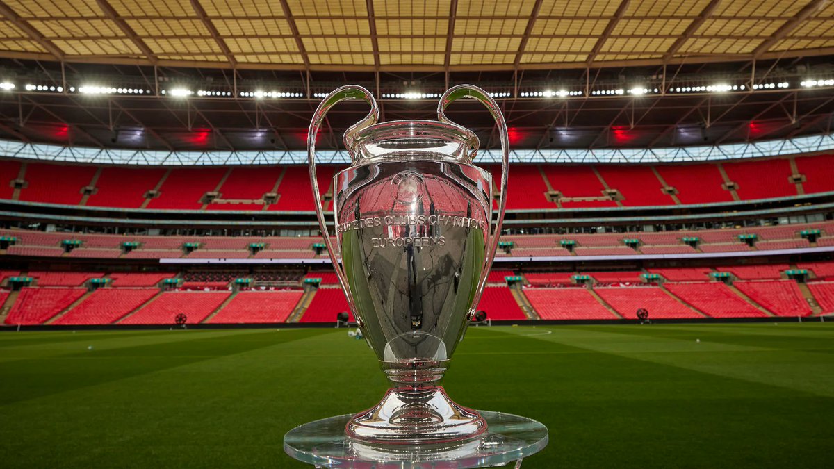 🏟️El Real Madrid recibirá 24.610 entradas para la final de Wembley 💵20.404 de ellas saldrán a la venta 🤍Pirri, leyenda del club ha sido la mano inocente delub club Los números que tiene derecho a solicitud van 11.373 al 15.812