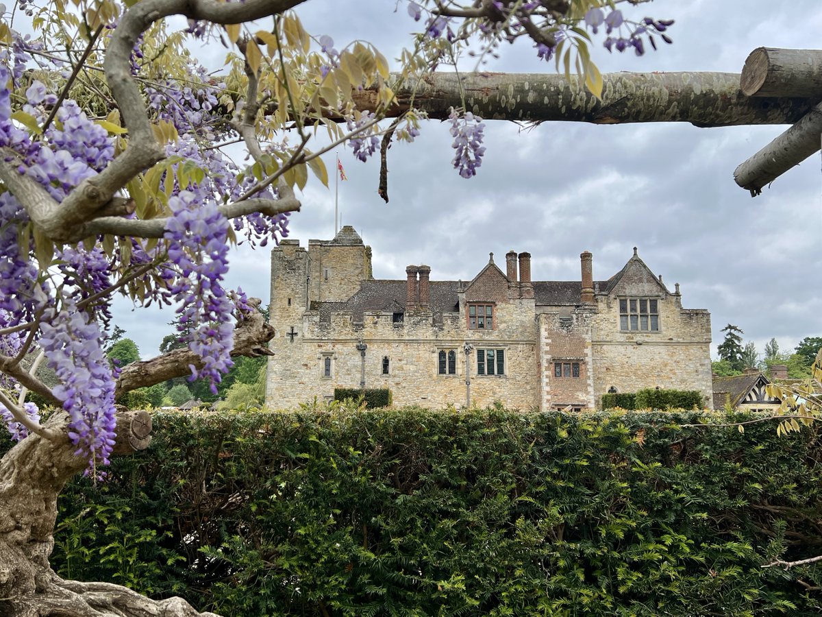 Secret Castle views ✨ #HeverCastle