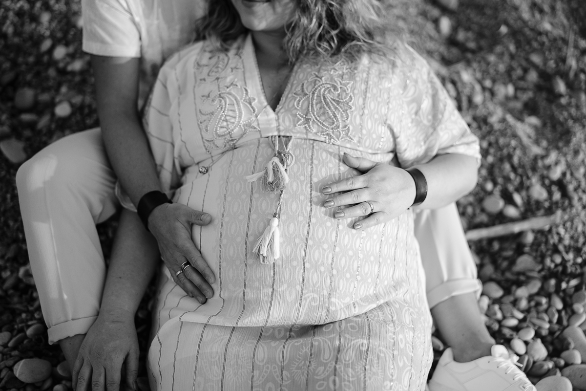 FotodiGiulia's tweet photo. First came love, then came you.

#pregnancy #pancione #bebè https://t.co/070Iro804r
