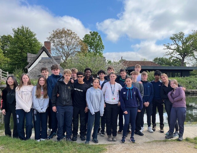 🌊 Our Year 10 pupils visited the beautiful River Brett, as part of their GCSE curriculum. 📚 Armed with curiosity and data collection tools, they explored 3 distinct sites, immersing themselves in the river's ecosystem🏞️ #RHSEco #RHSHappy