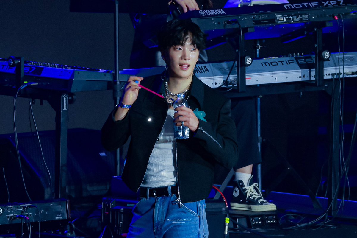 ForJonghyeon's tweet photo. 240512 뷰민라 김종현
BML💙
물 마실 때마다 터져 나오는 함성
#김종현 #KIMJONGHYEON #Jonghyeon https://t.co/suRzltRvQm