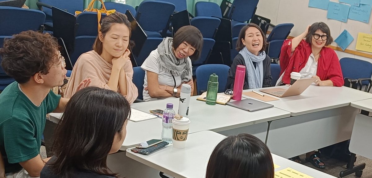 Special thanks to Iris Lam from @hkartscentre for her lecture on membership and fundraising on Day 2 of Hong Kong Study Week. @rossparry @sarinawakefield #museumstudies #hongkong #hongkongarts #hongkongmuseums