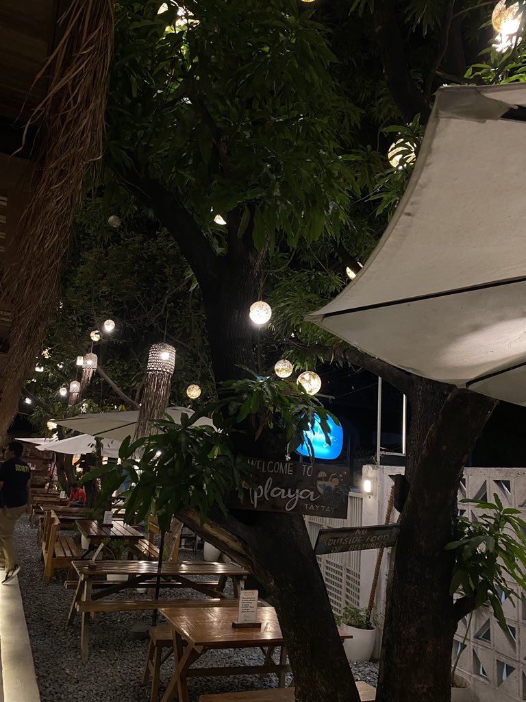 www's tweet image. Good evening, everyone! ✨🌃