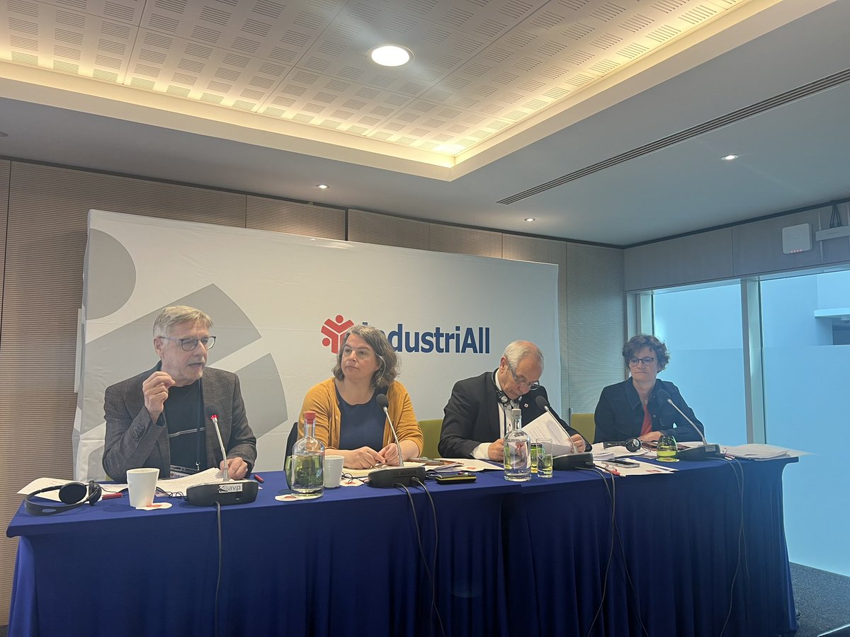 Lead @Left_EU candidate @WalterBaierEL joins our executive committee to share the views of the left on the upcoming #EUelections2024 and the manifesto on trade unions and against #Austerity